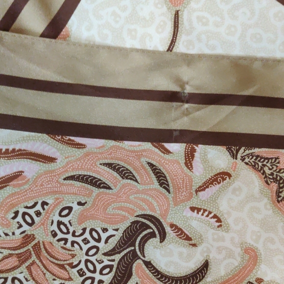 Tuckernuck Montecitto Chintz Scarf - Picture 11 of 11